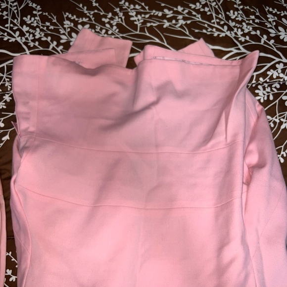 Suit - Picture 14 of 16